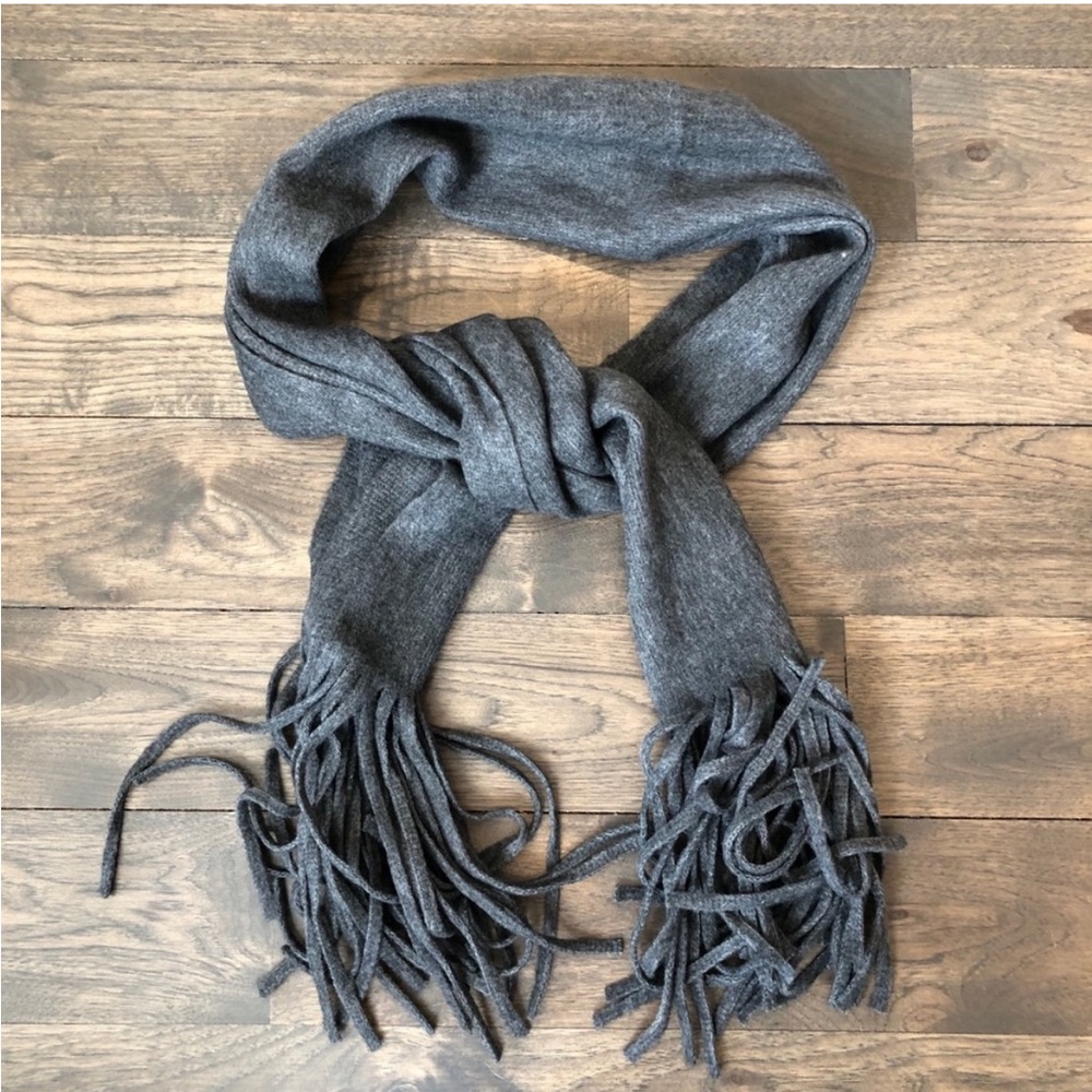 NWT Lucky Brand Charcoal Gray Winter Scarf